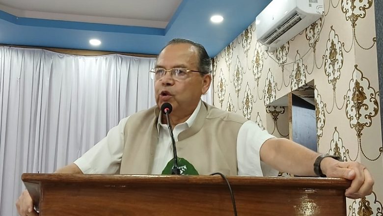 ‘प्रचण्ड’ र माधव नेपालबाट अब पार्टी चल्दैनः झलनाथ
