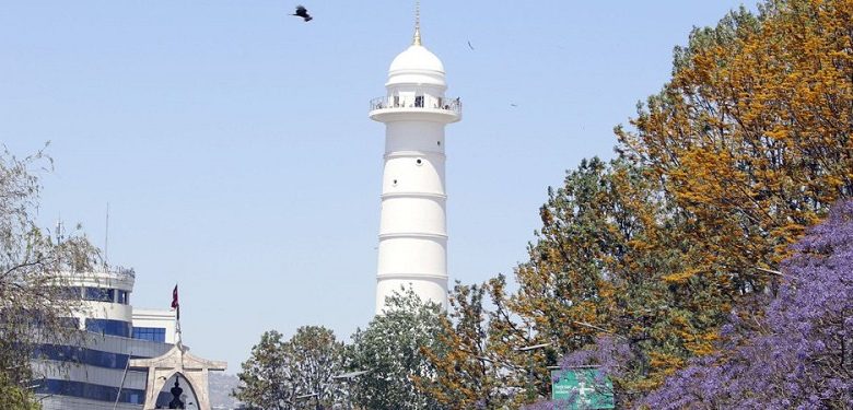 अमेरिकी नागरिकले धरहरा चढ्न  १ हजार तिर्नु पर्ने !