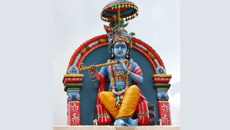 कृष्ण जन्माष्टमी पर्व भगवान श्रीकृष्णको पूजा आराधना गरी मनाईदै