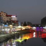 अस्ताउँदो सूर्यलाई अर्घ दिँदै चैती छठ पर्व मनाइँदै