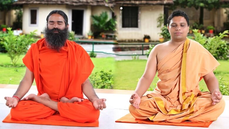 पतञ्जली योग पीठका संस्थापक रामदेव र आचार्य बालकृष्णविरूद्ध पक्राउ पुर्जी जारी