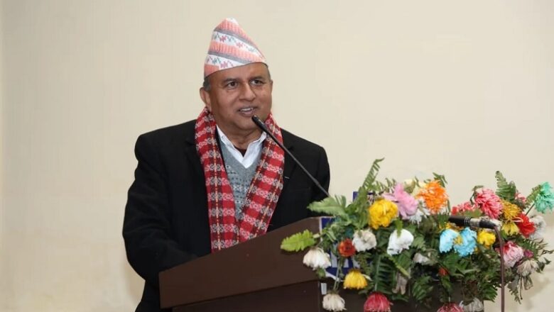 नेतृत्वको बहस पूर्णतः रोक्न एमाले महासचिव पोखरेलको निर्देशन