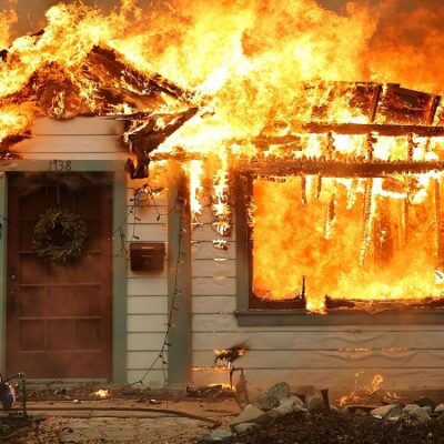 विद्युतीय उपकरणमा समस्या आएका कारण मस्कोमा एक कार्यालय भवनमा आगलागी