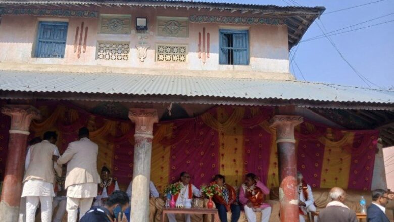 बालेनको पुर्ख्यौली घरबाट प्रचण्डको संबोधन