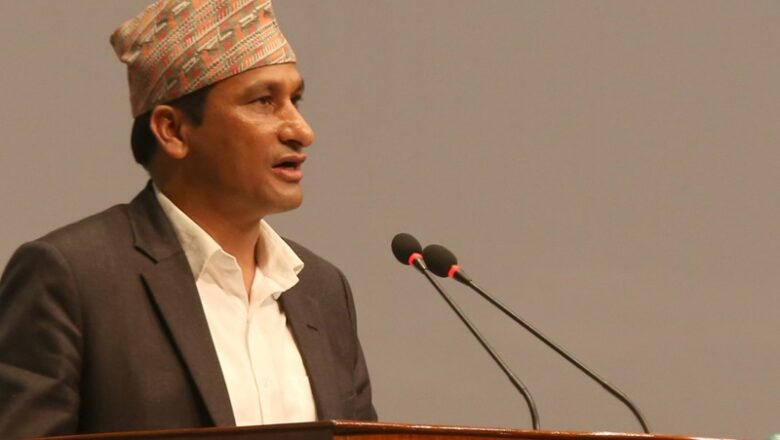 राजतन्त्रबारे संसदमा बहस हुनुले संविधानमाथि चोट पुगेको छः बस्नेत