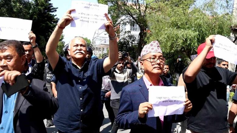 सिंहदरबार भित्रै प्रदर्शन गर्दा पक्राउ परेका राप्रपाका नेताहरु रिहा