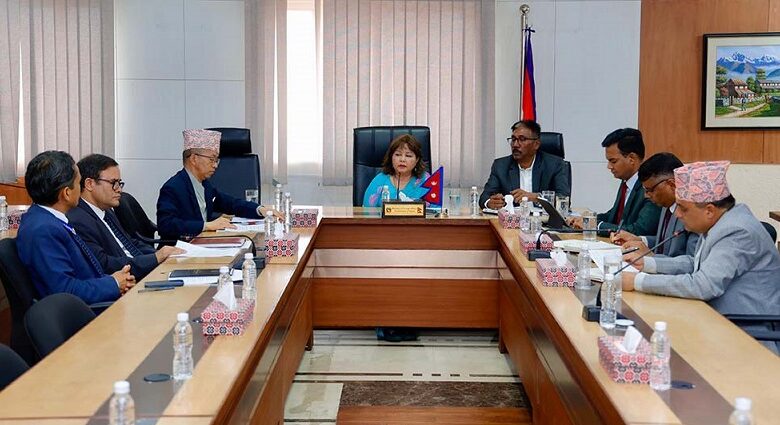 इजरायल र इरानबाट नेपाली नागरिकको उद्धारको तयारी गर्दैछौंः परराष्ट्रमन्त्री राणा