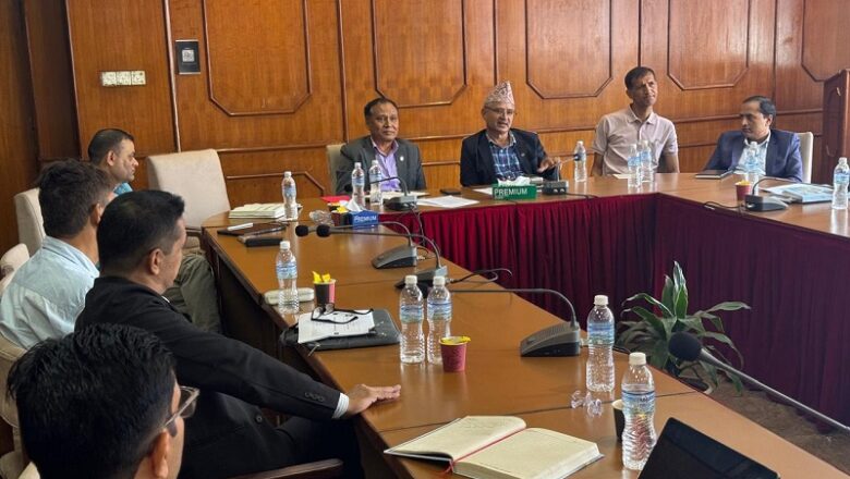 सडकका २३४ रुग्ण ठेक्का तोडिंदै, समयमा निर्णय नगर्ने कर्मचारीमाथि पनि छानबिन हुने