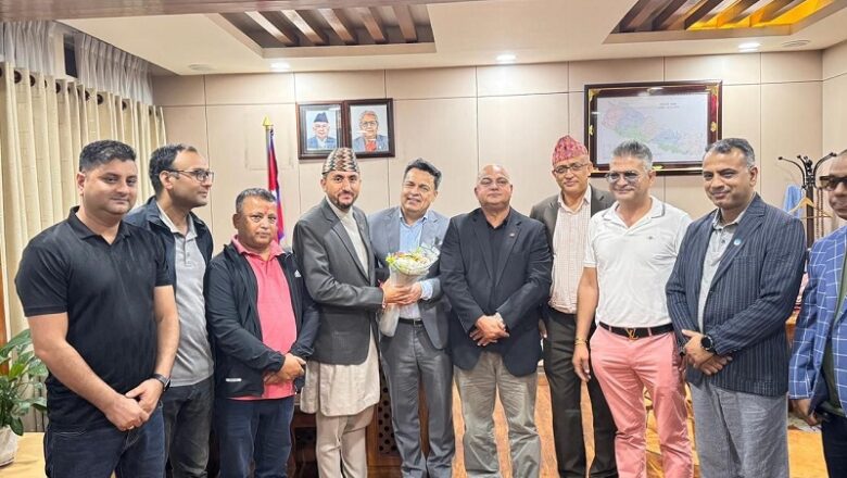 एनआरएनए टोलीको सञ्चार तथा सूचना प्रविधि मन्त्रीसँग भेटघाट