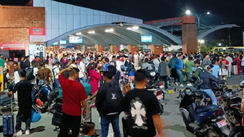 त्रिभुवन विमानस्थल बुधबार साँझदेखि सञ्चालन भएपछि यात्रुहरूको भीड