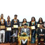 राष्ट्रिय कविता महोत्सव, २०८२ का विजयी कविहरूलाई पुरस्कार वितरण