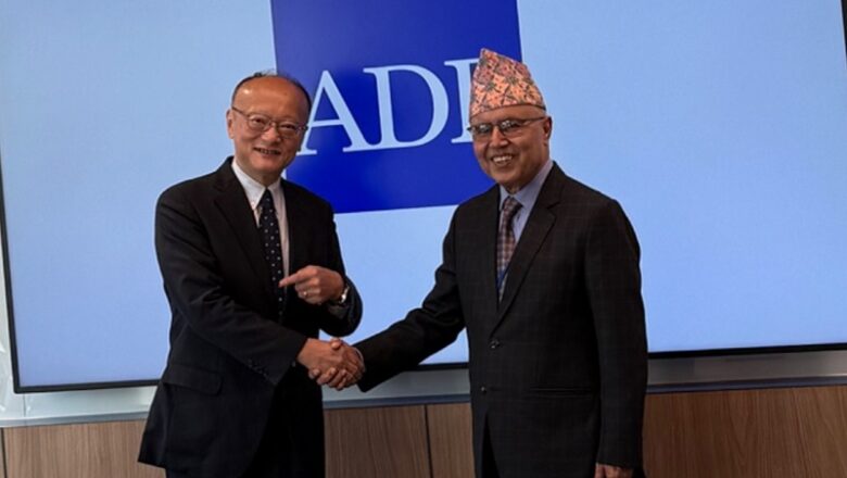 अमेरिकामा अर्थमन्त्री खनाल र एसियाली विकास बैंकका अध्यक्षबीच भेट