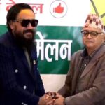 कुलमान र खगेन्द्रले साझा चिह्न बिजुलीको चिममा चुनाव लड्ने