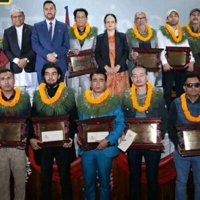 १५ जना सिनेकर्मीहरूलाई ‘सांस्कृतिक रूपान्तरण पुरस्कार प्रदान