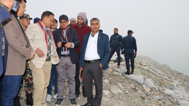 महाकाली पुल र बस्ती बचाउन तटबन्दको काम वर्षायाम अघि नै सम्पन्न गरौंः मन्त्री घिसिङ