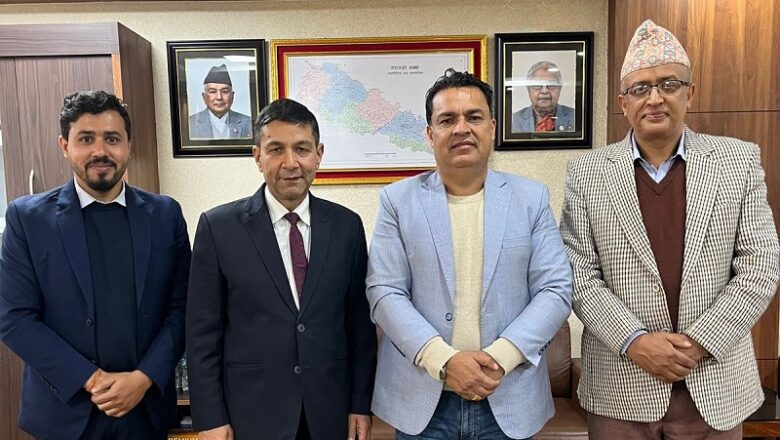 स्पेनमा रहेका नेपालीको समस्या समाधानका लागि एनआरएनए अध्यक्ष डा. केसीको पहल