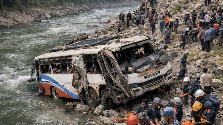 १९ जनाको मृत्यु भएको धादिङ बस दुर्घटनाको छानबिन गर्न सरकारले बनायो कार्यदल