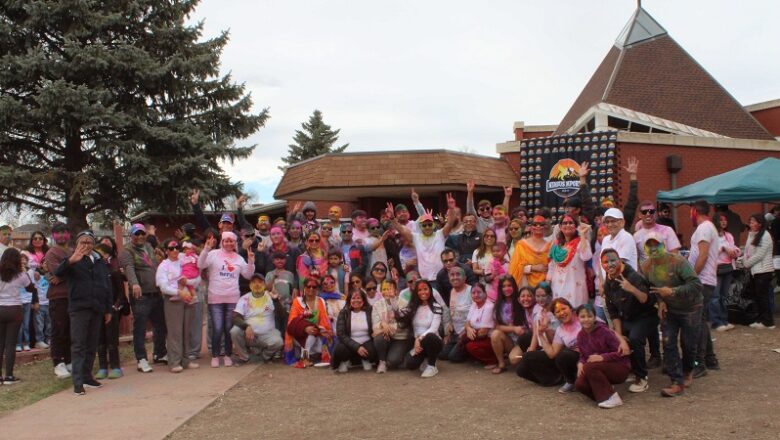 कोलोराडोस्थित नेपाली सांस्कृतिक केन्द्रमा मार्च १ मा होली खेलिने