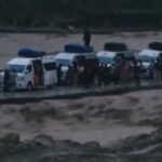 रोशी खोलाको बीच भागमा फसेका ८९ जना यात्रुहरूलाई सुरक्षाकर्मीद्वारा सकुशल उद्धार