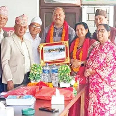 लोकगायक रामप्रसाद खनाल सम्मानित