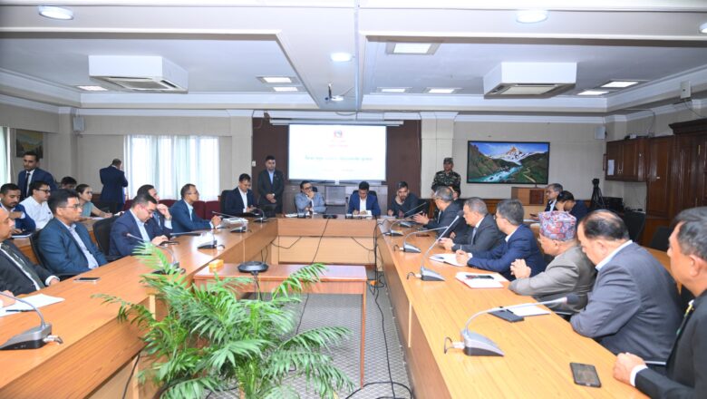 अर्थतन्त्र विस्तार गरेर आर्थिक वृद्धि हासिल गर्न सरकार र बैंकहरूबीच सहकार्य अपरिहार्य छ : अर्थमन्त्री