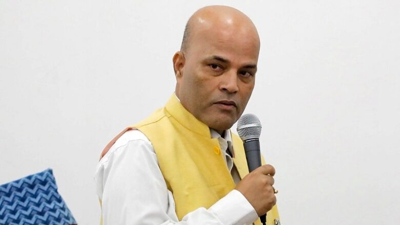 सरकारले देशलाई उत्तर कोरियाको पथमा लैजान खोजेको आरोप
