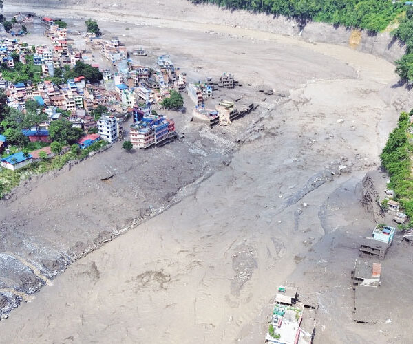 टेक्ससका नेपालीबाट भोटेकोशी बाढीपीडितलाई दुई करोड १५ लाख सहयोग